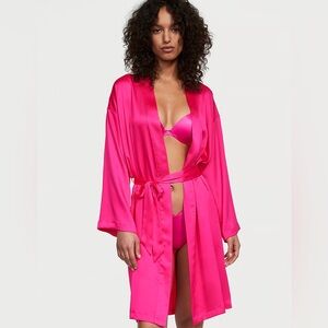 NEW Victoria Secret  bright Pink sexy SILK robe L rare NWT, Gold Trimm